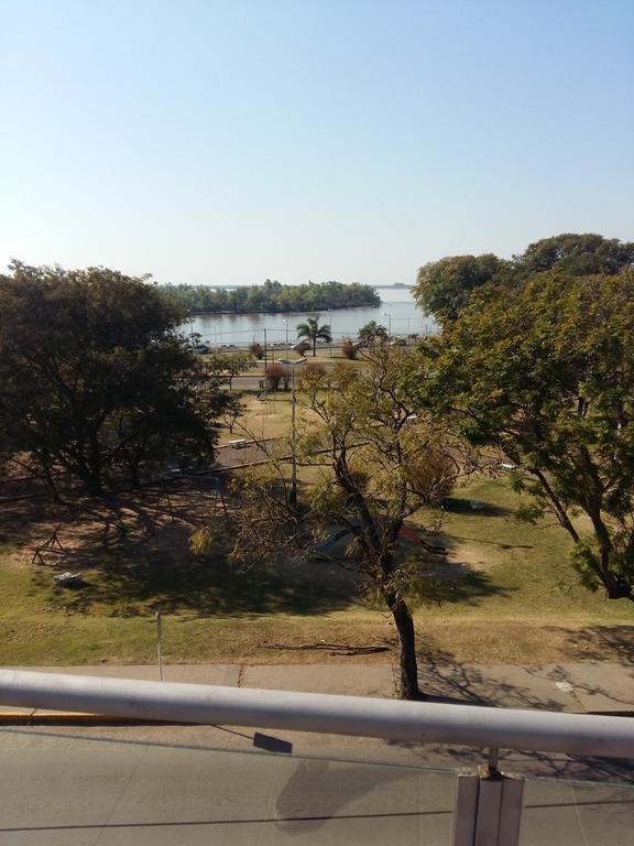 Frente Al Rio Apartment Paraná Екстериор снимка